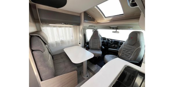 ilusion 590 Premium interior